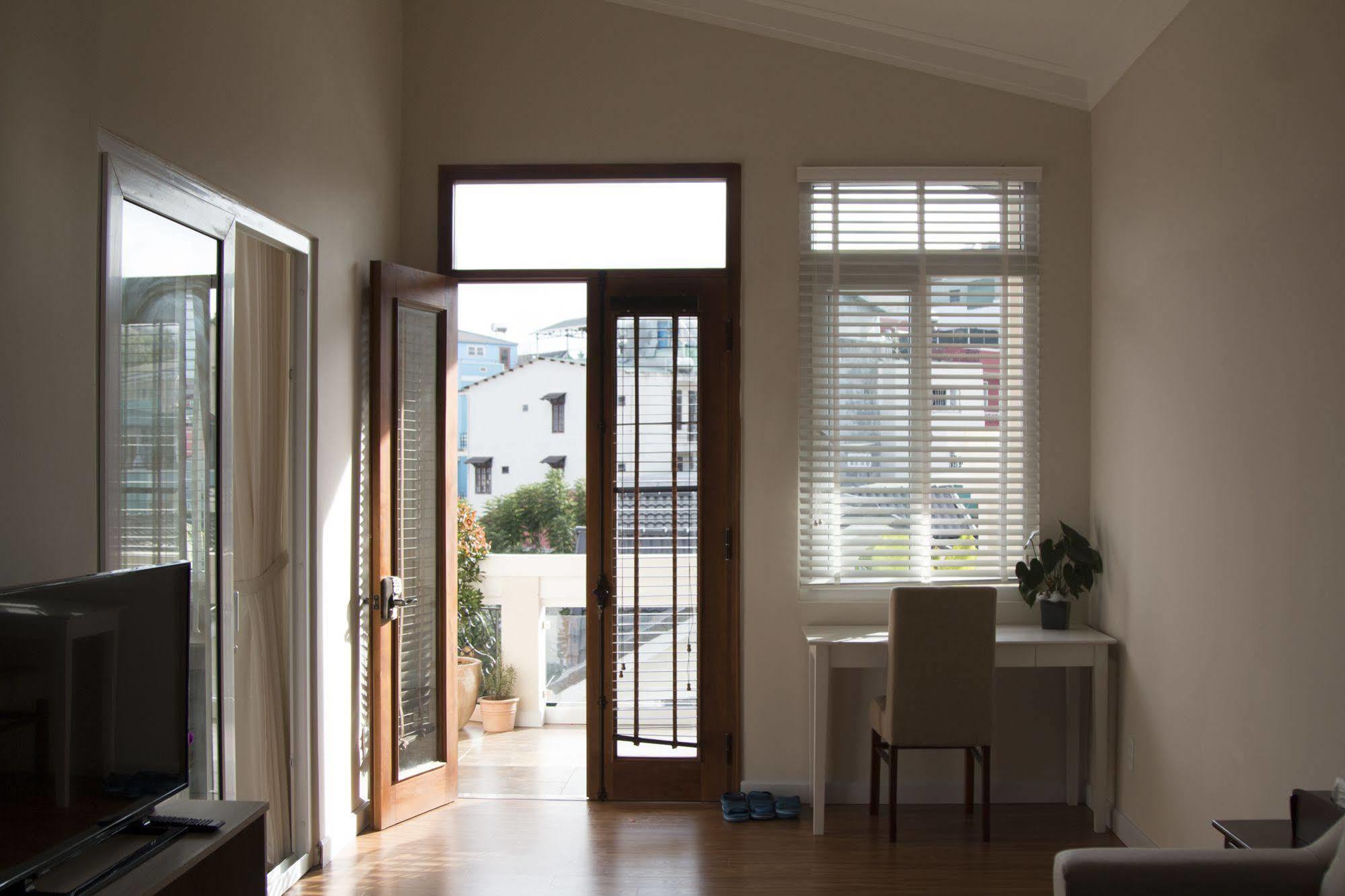 อนาดา โฮเต็ลส์ สวีท Apartment ดาลัด ภายนอก รูปภาพ