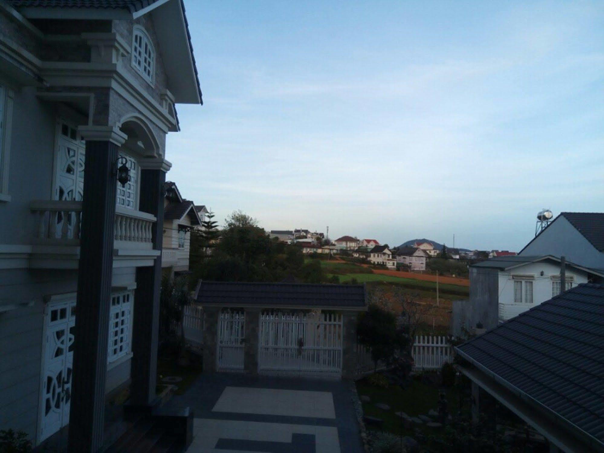 อนาดา โฮเต็ลส์ สวีท Apartment ดาลัด ภายนอก รูปภาพ